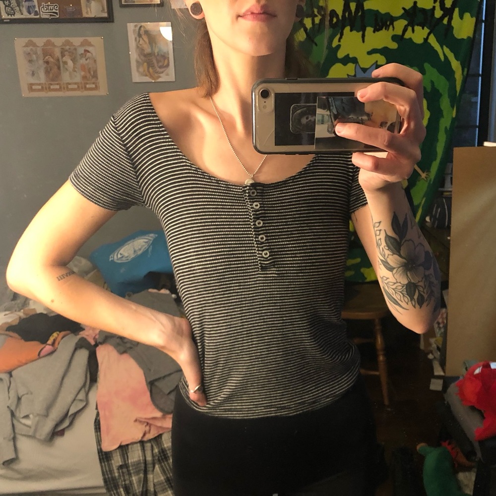 Black and white striped forever 21 T-shirt